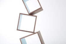 Cargar imagen en el visor de la galería, Equilibrium Nogal - Celeste