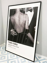 Cargar imagen en el visor de la galería, Poster Tom Ford 160x110 con marco negro 2cm
